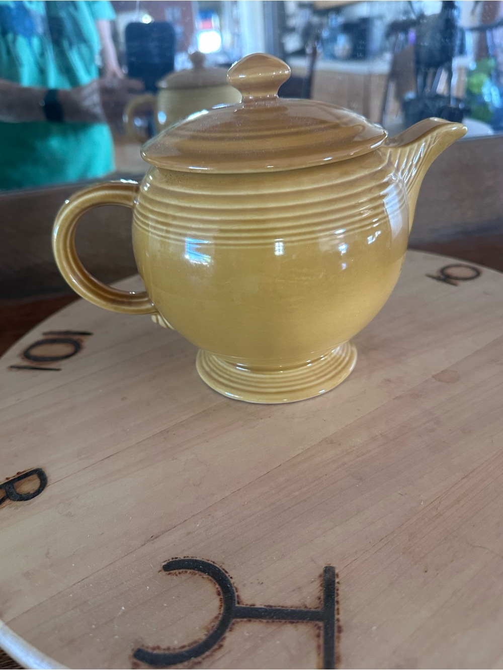 Sunny Yellow Ceramic Teapot with Ribbed Detail